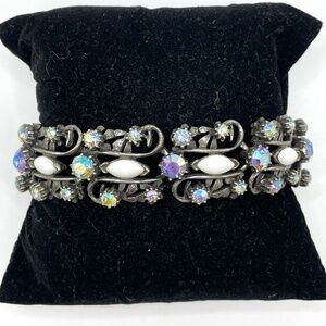 Florenza Signed Vintage Silver Tone AB Rhinestone White Marquise Bracelet 7"